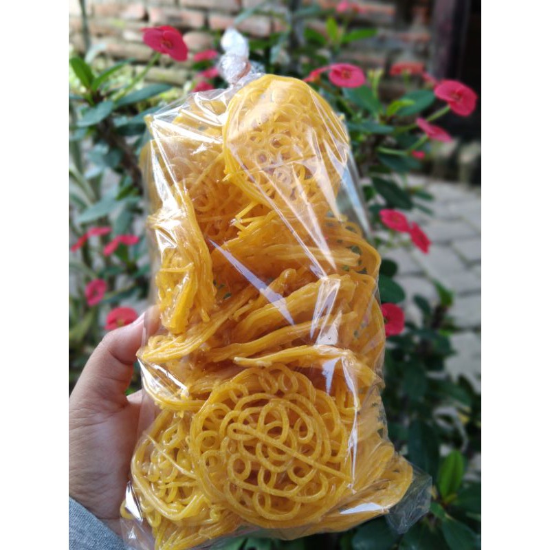 

500 gr kerupuk kuning mentah khas Brebes murah