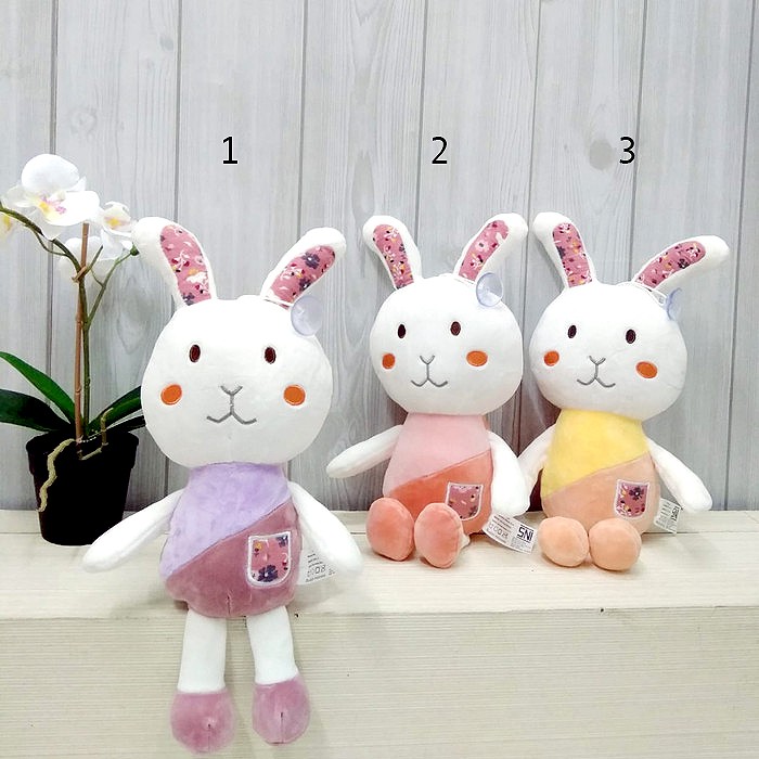 Import Boneka Cute Rabbit kelinci souvenir kado ultah pig tempel kaca babi kelinci