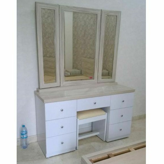 meja rias make up custom minimalis kayu HPL cermin lipat meja laci meja rias artis