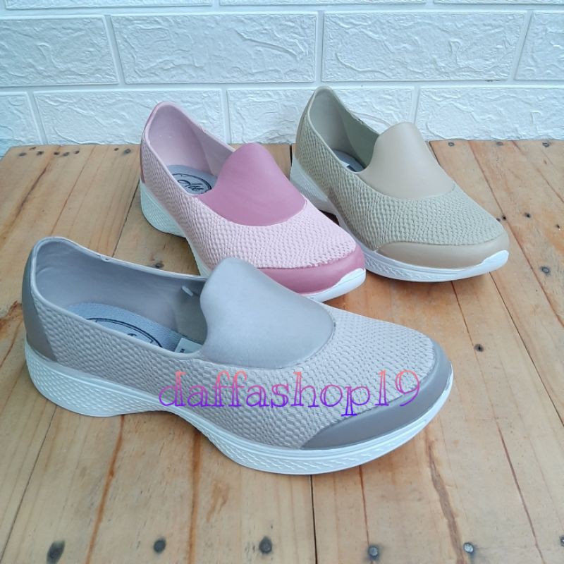 Sepatu Karet Wanita ATT NSL 472/Sepatu Karet Santai Wanita Slip On uk 37-40