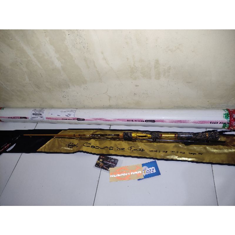 CAPUNG 702 EMAS LIMITED EDITION