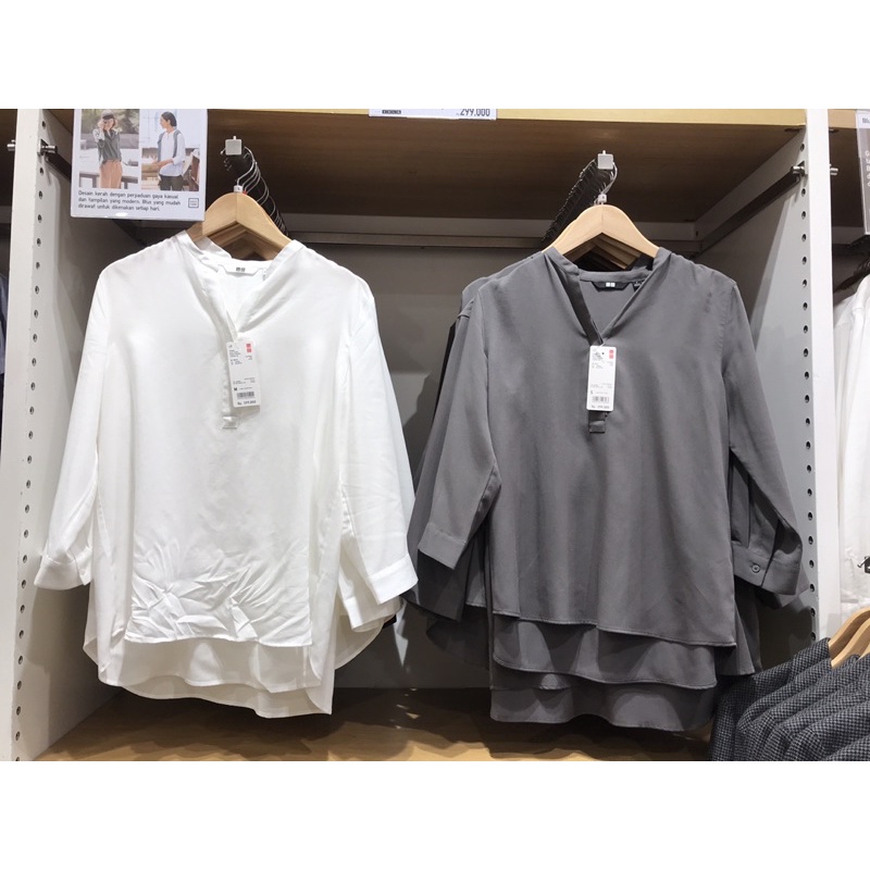 Uniqlo Blouse Rayon kerah skipper lengan 3/4