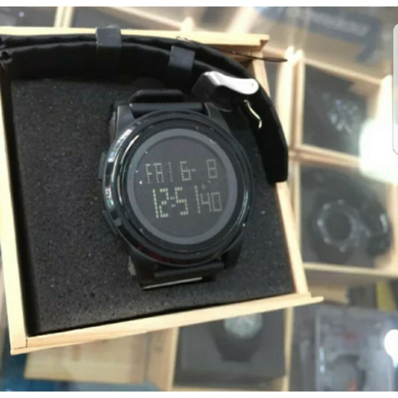 Jam Tangan Pria Forester JTF 2007