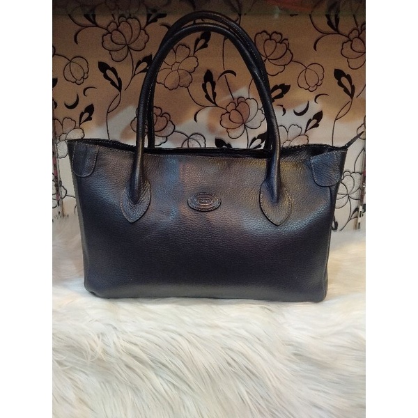 tas wanita kulit seken tods second branded tote leather bag preloved / tod's leather bag