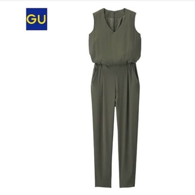 New Jumpsuit Olive By GU Uniqlo