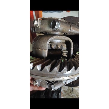 bonggol gardan hiace