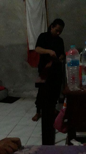 Ranjang Sorong Besi Pluto