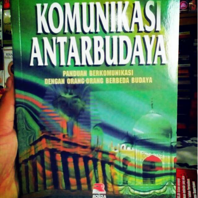 

KOMUNIKASI ANTAR BUDAYA