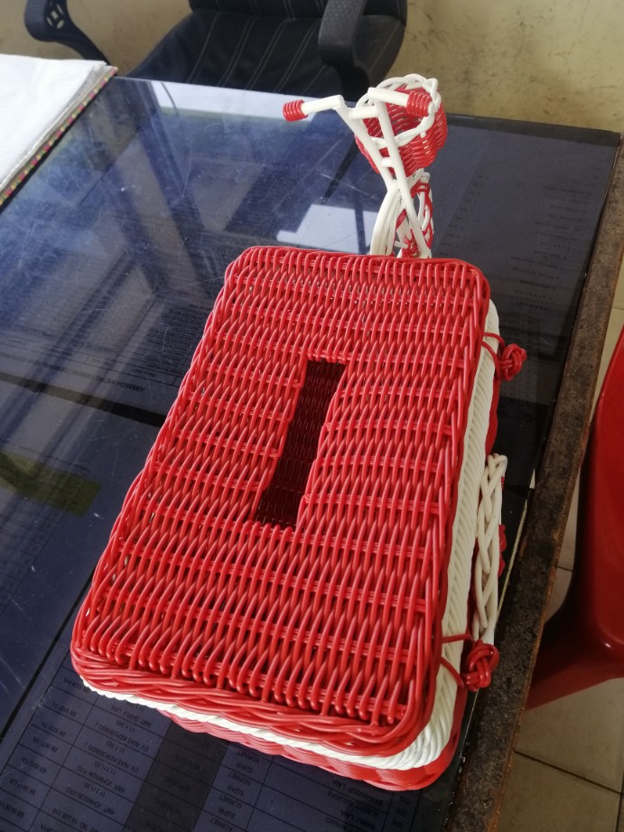 Tempat Tissue Sepeda Rotan Sintetis