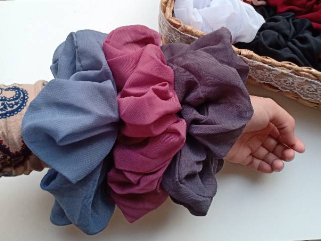 Ikat Rambut Korea Scrunchie Ukuran Jumbo Bisa Pilih Warna Bahan Polycotton Grade A