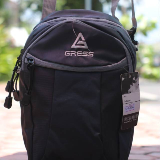 Tas selempang Gress