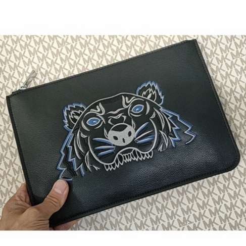 K-Z   KZSNB01 Beautifully embroidered tiger head LOGO clutch underarm bag size: 28x18cm   snb