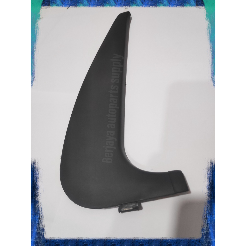 GARNISH GARNIS  LIS PINTU  DEPAN CANTER PS110 PS125 PS136