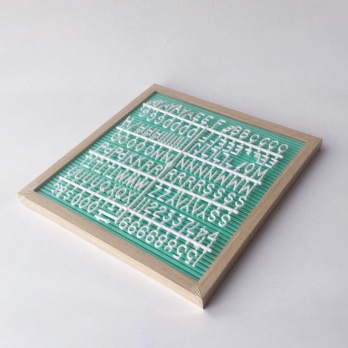

TERBARU FELT LETTER BOARD 30X30 CM (TERMASUK HURUF) PAPAN HURUF ANGKA BOARD - CREAM-TOSCA
