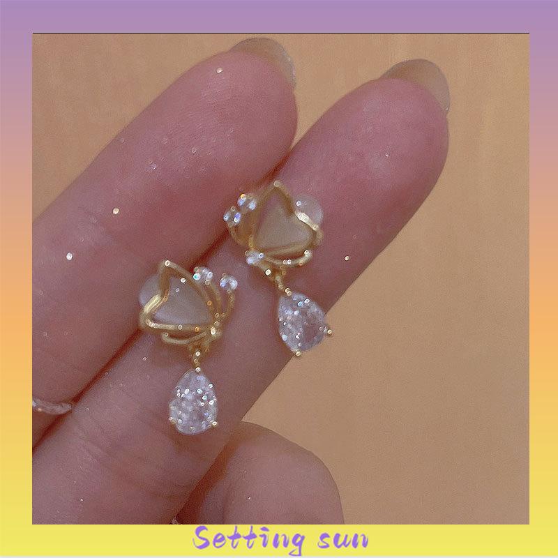 Opal Butterfly Love Water Drop Zircon Earrings Desain Niche Wanita Anting Temperamen Kelas Atas TN