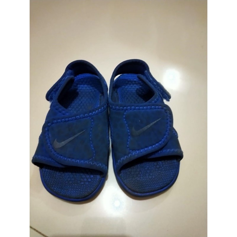 Sepatu Sandal Nike (preloved)