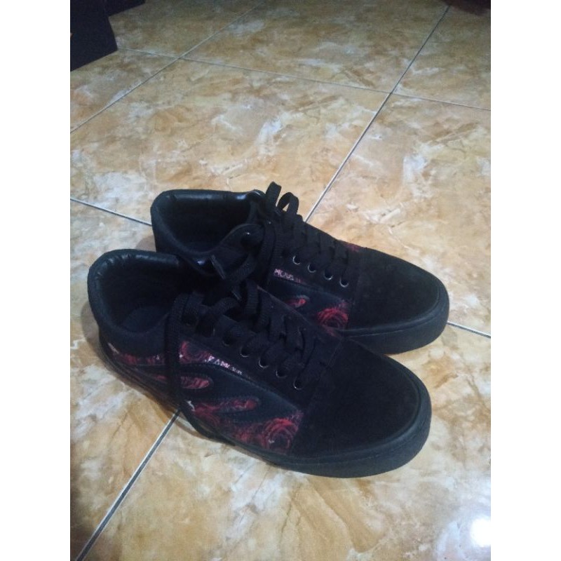 sepatu Arcana rose Elfamous x gdck bekas dititipin jual