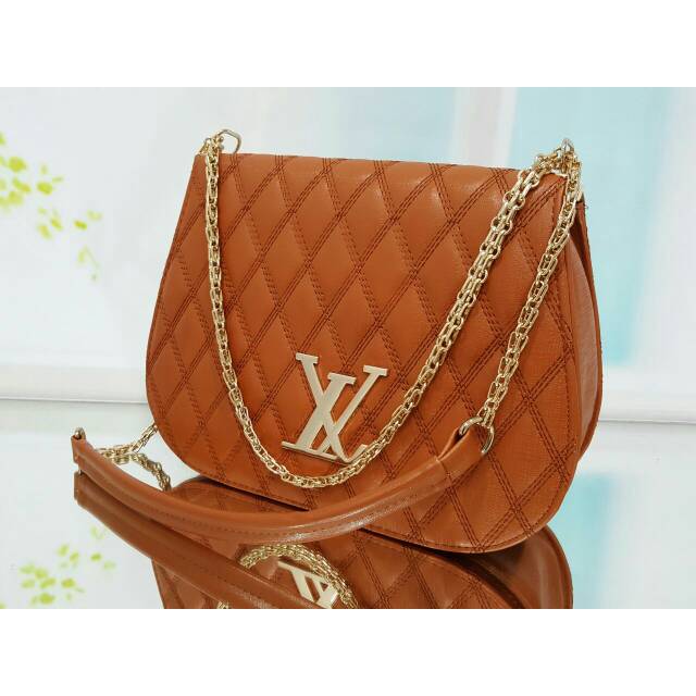 LV Ovalio Crossbody 9014