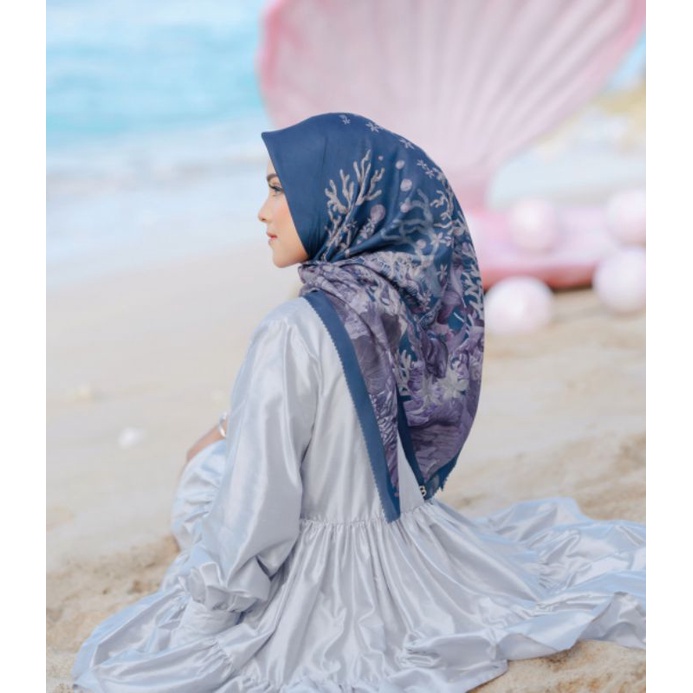 THE LITTLE MERMAID BUTTONSCARVES X DISNEY "DEEP OCEAN"