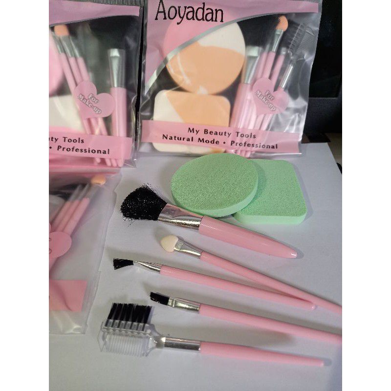 KUAS SPON SET AOYADAN ADA 2 SPON+KUAS MAKE UP 7 IN1