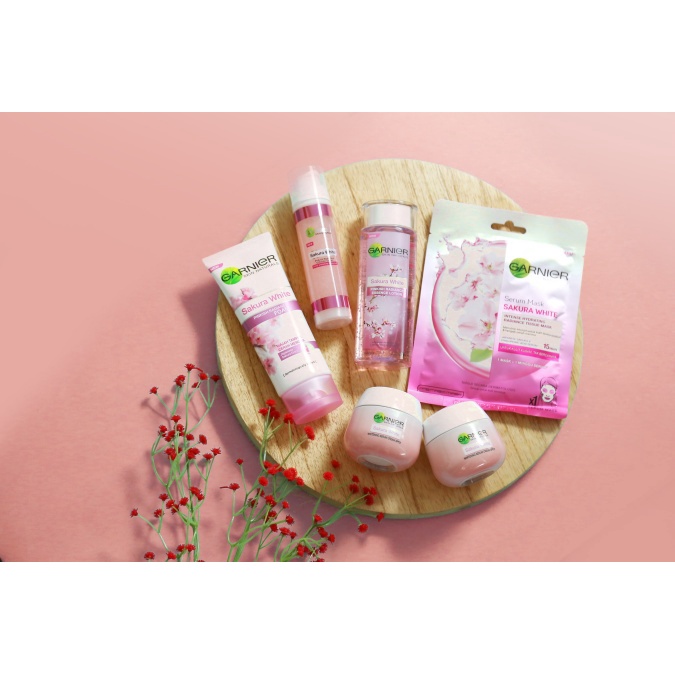 Garnier sakura series