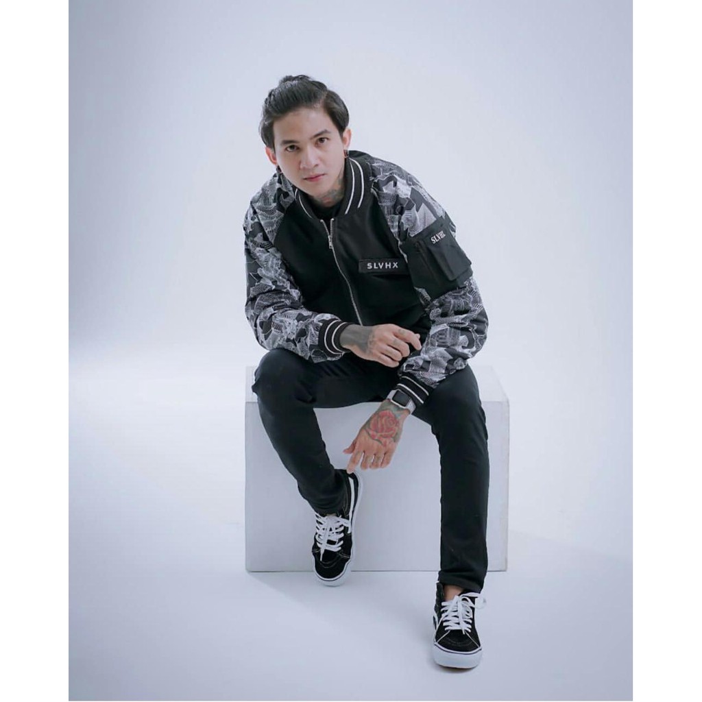 Bomber Motif Salviohexia