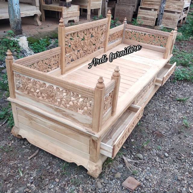 Kursi risban bangku ukir majapahit bale bale jati