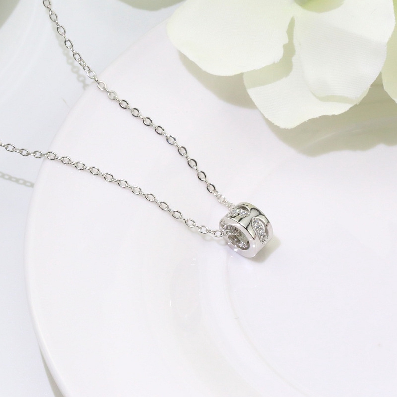 Diamond-Set Circle Hollow-out Simple Korean-Style Necklace Jewelry