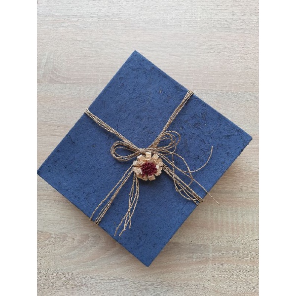 

Kotak Kado/Box Penyimpanan Kertas Daur Ulang Handmade