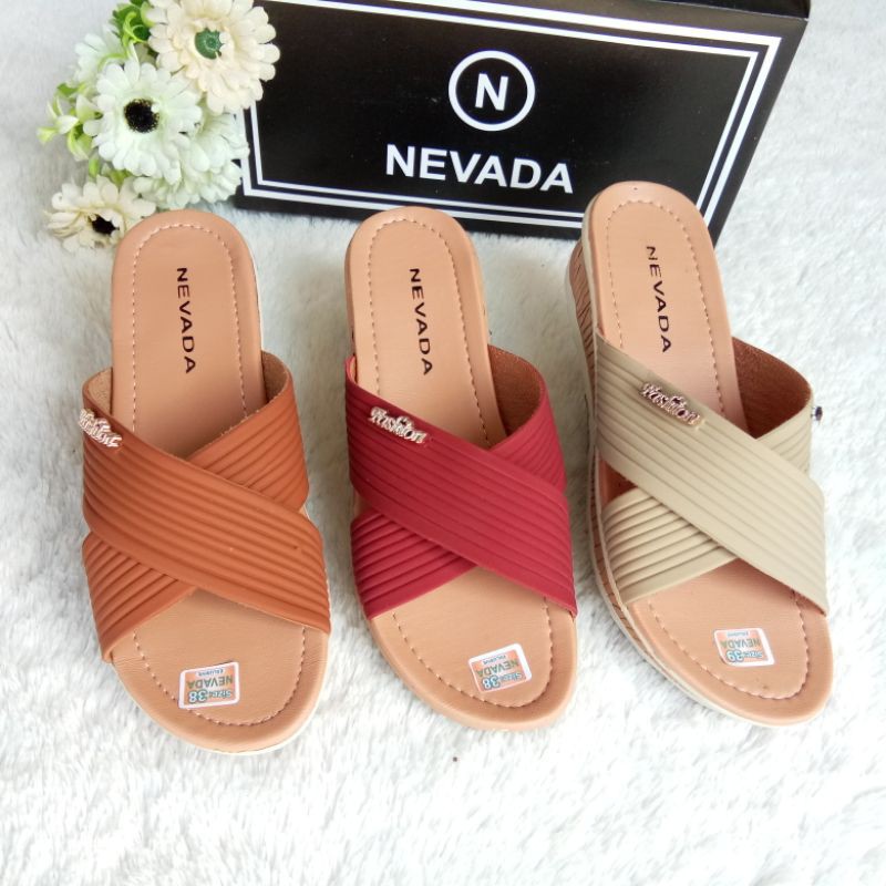 SANDAL WANITA  WEDGES  NVADA SILANG