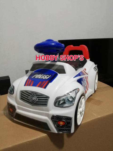mainan mobil polisi bisa dinaiki