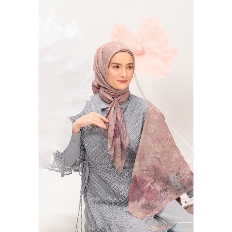 PRELOVED BEAU SCARF LOCAL ID HEYLOCAL