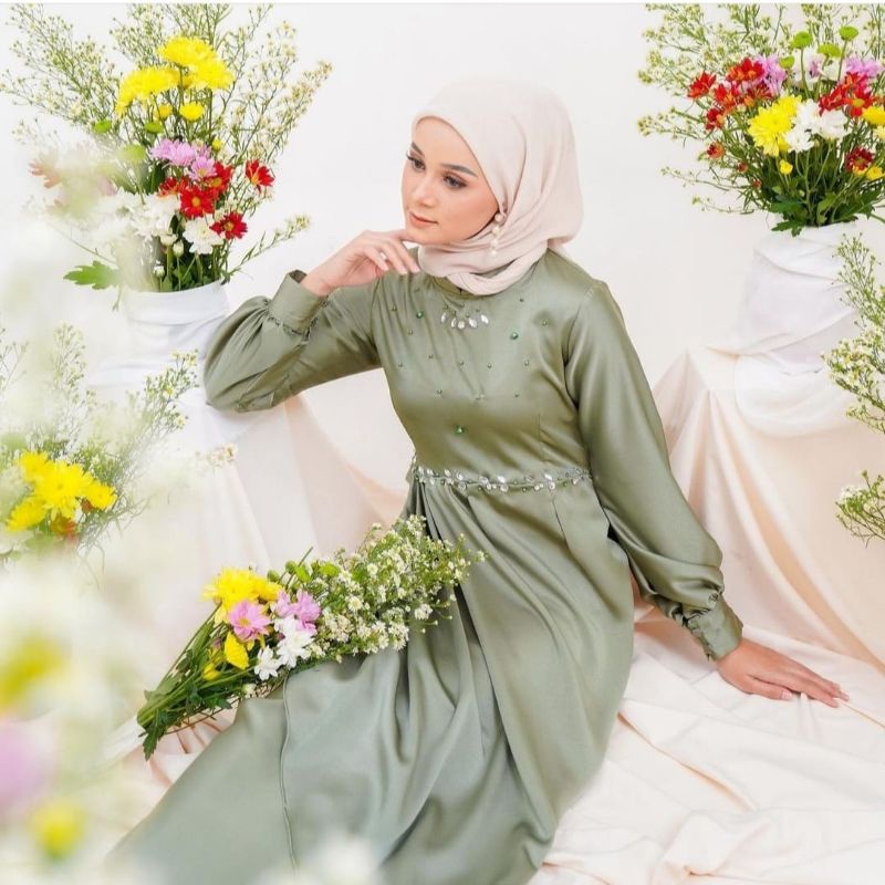 STELLA DREES SELIA CANTIK SETELA MAXY MAXMARA DRESS KONDANGAN GAUN PARTY DRESS BRUKAT REMAJA MUSLIMAH GAMIS JUMBO GAMIS BAHAN LICIN APPLY PAYET SWAROSKY GAMIS WARNA SAGE ROSE BATA LILAC GAMIS POLOS TEBAL PREMIUM GAUN SILK OUTFIT BRIDESMAID