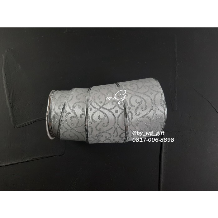 

Pita Satin - Motif Gliter; Lebar 6.3Cm; Panjang 10 Yard - Mix Colour 066