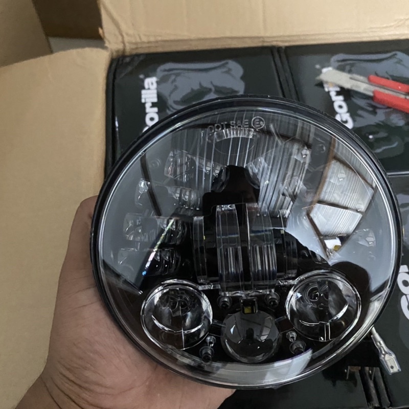 lampu daymaker 16led gorilla 5,57 inch merk gorilla warna hitam