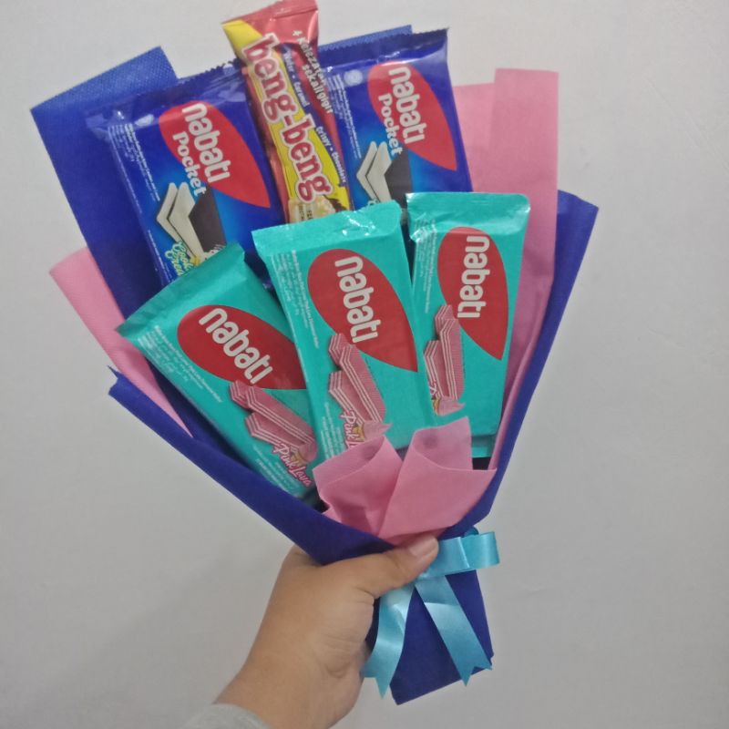 

buket bouquet snack kado ulang tahun anniversary wisuda