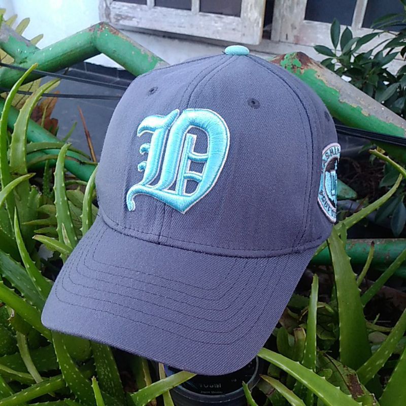 TOPI SECOND TOPI BASEBALL D LOGO