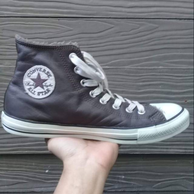Converse leather brown