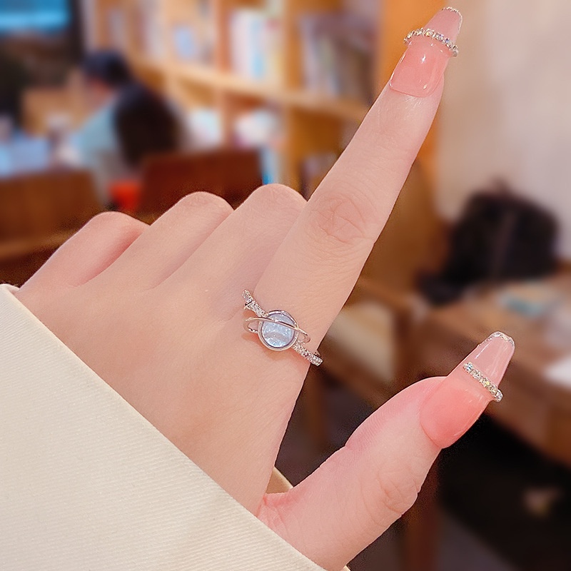 Cincin Jari Telunjuk Adjustable Desain Planet Biru Untuk Wanita