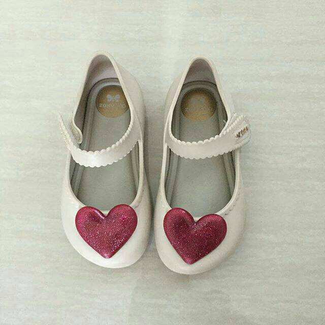 Zaxy Nina Heart Shoes / Sepatu Anak - Preloved