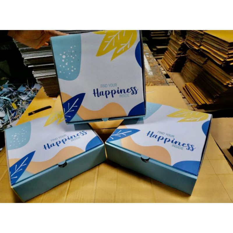 

kardus die cut happines box baju box pizza