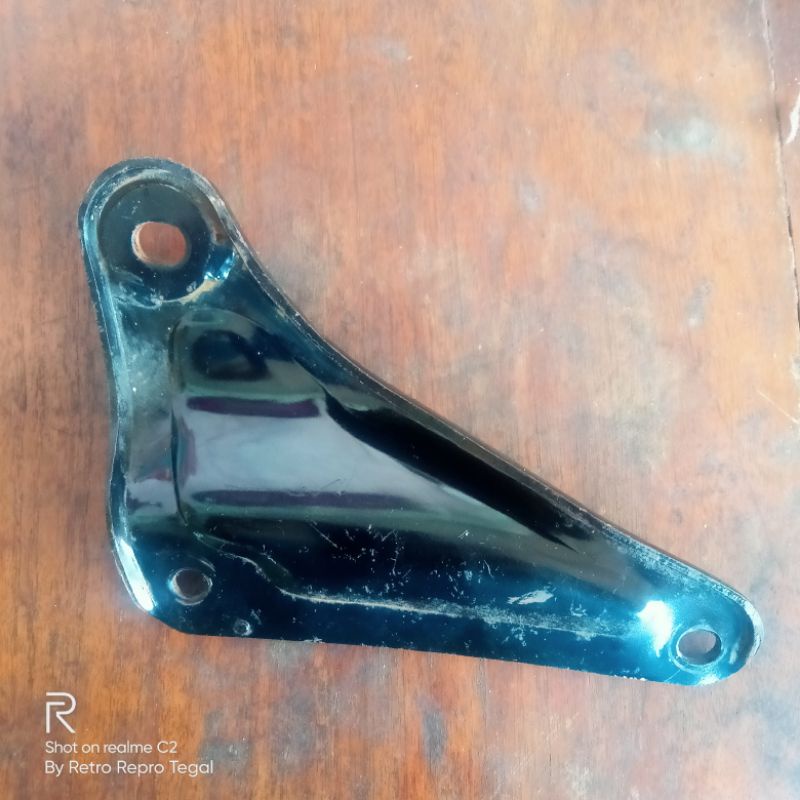 pangkon knalpot Honda Astrea 800