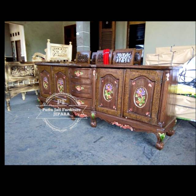 Lemari sekat ruangan kayu jati bufet meja tv pendek ukir Jepara