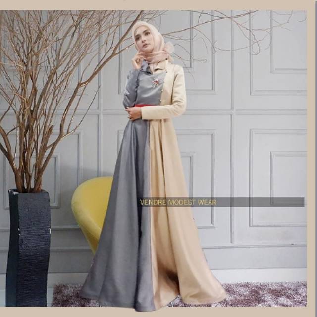 READY Aretta dress by Vendre Kursien Karzai