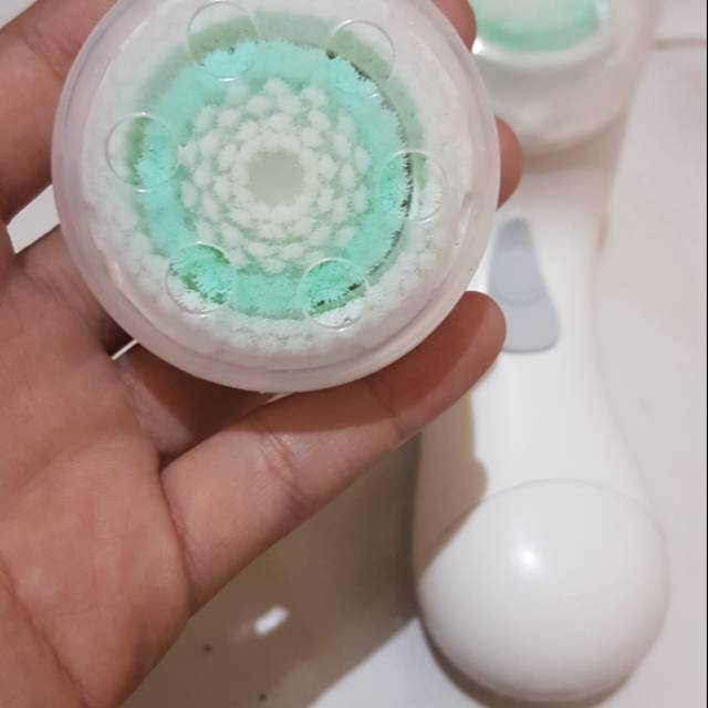 Preloved brush miniso & nano spray