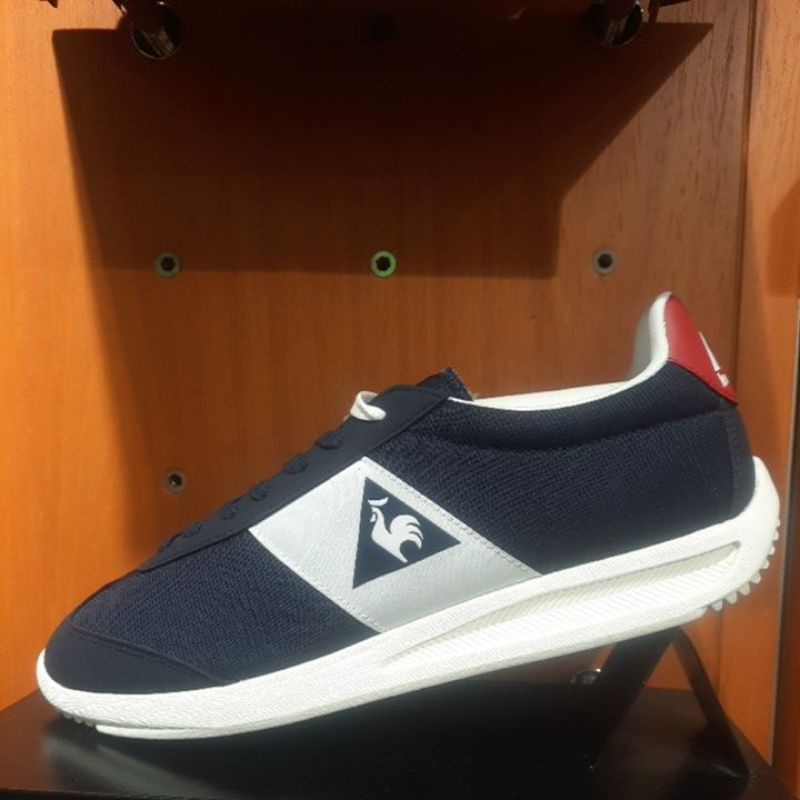 sneakers / sepatu pria / le coq sportif