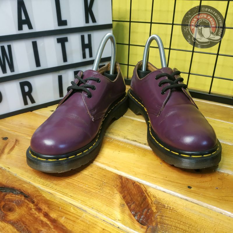 PRELOVED DR MARTENS 1461 PURPLE