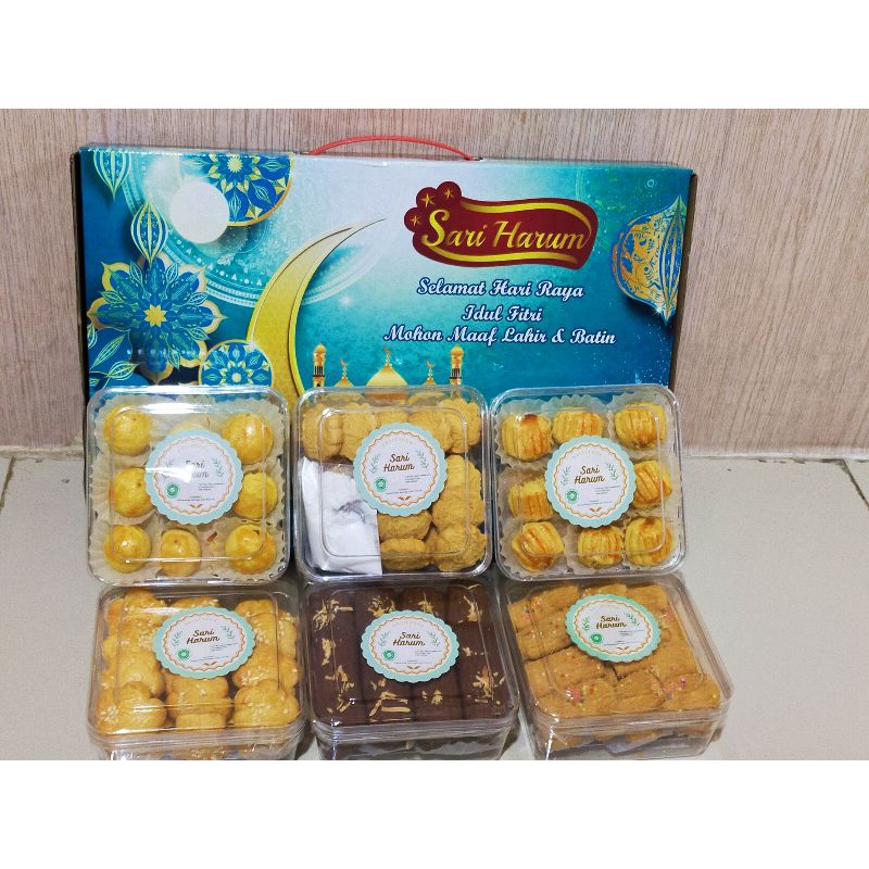 

Paket kue lebaran Sari Harum Premium