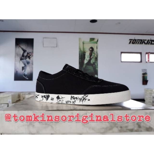 Sepatu Sneakers Anak Tomkins Jeepers Shopee Indonesia Sepatu Sneakers Anak Tomkins Jeepers Shopee Indonesia