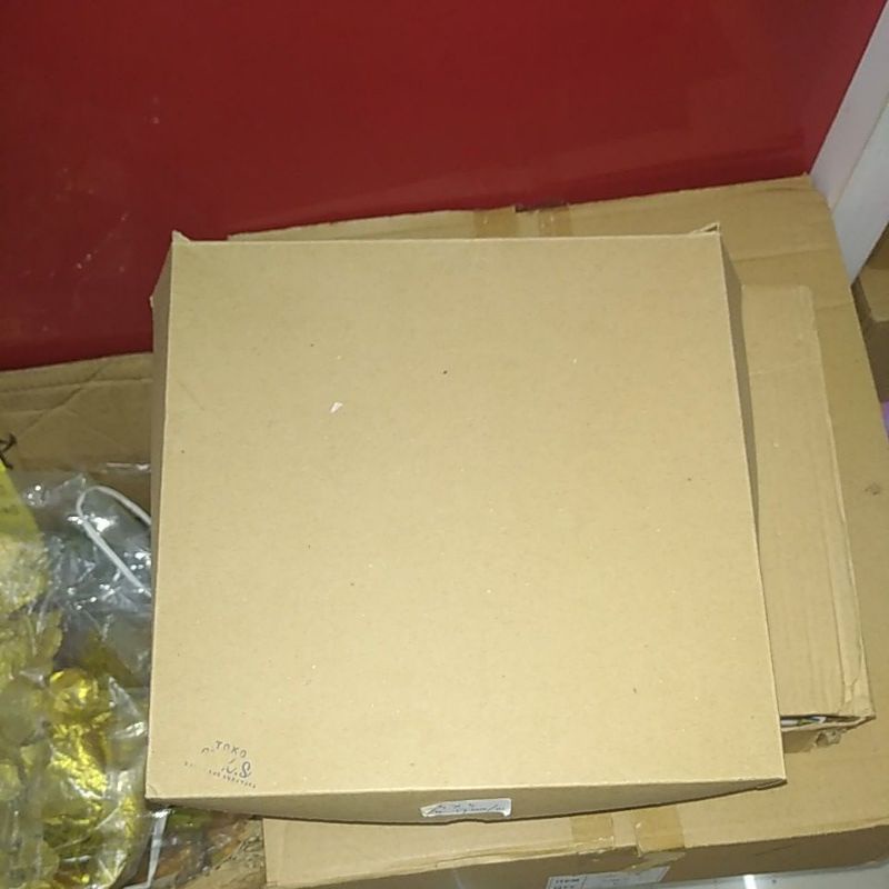 

DUS PIZZA TIPIS UK 25X25X5 ISI10
